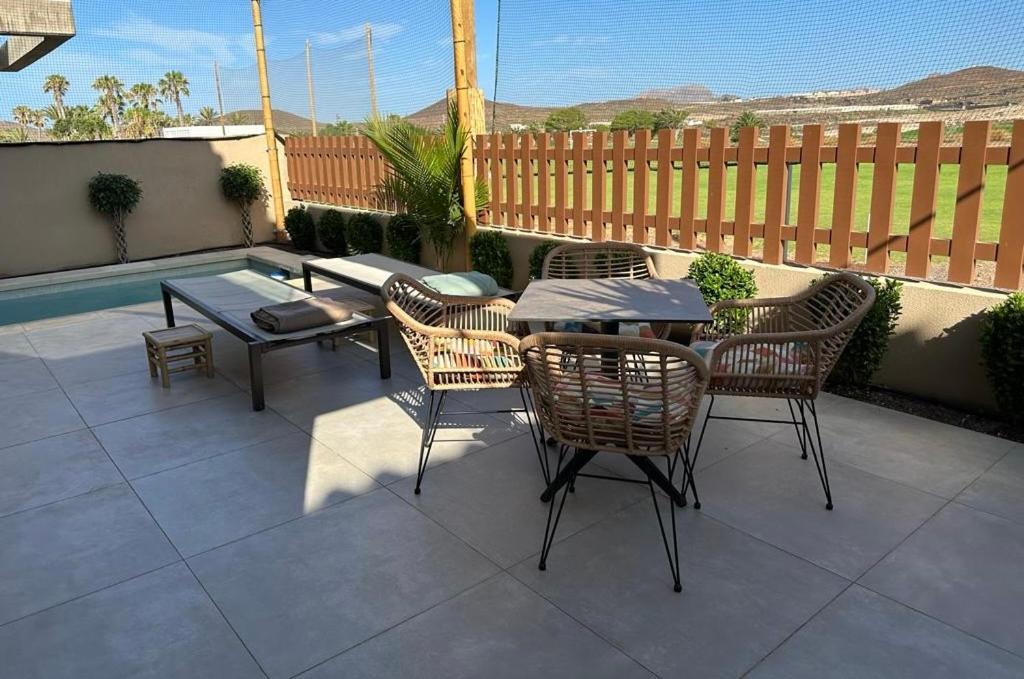 Golf Tenerife South XX Wheel Accessible Shower XX Free Wifi XX Private Pool 30 Degrees XX Two Terraces 30M2X60M2 Xxfree Parking XX Mountain View XX Flatscreen 65 Inch XX San Miguel de Abona Esterno foto